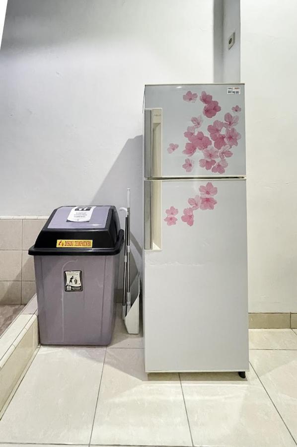 Kos Awany Coliving Pansiyon Cakarta Dış mekan fotoğraf